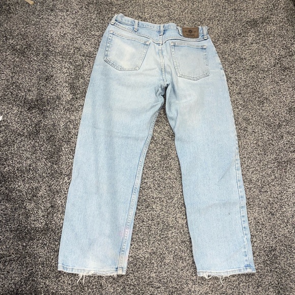 ✨2 for $25 Men’s light wash wrangler jeans - Picture 2 of 6